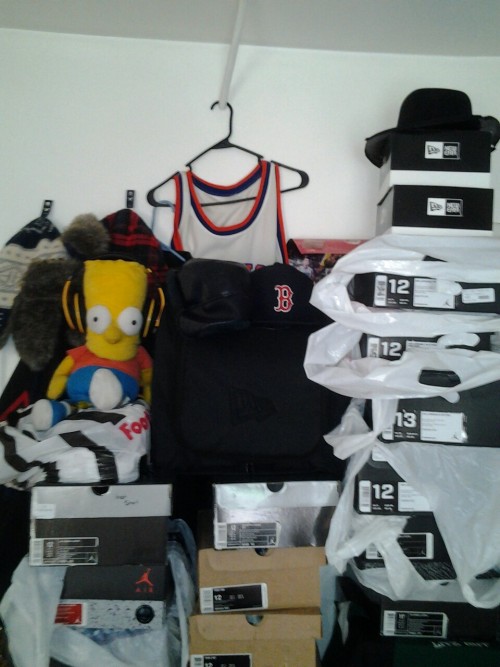 beaniekhalifa23: Beanie Jordan ‘s life &amp; only one side of it … my room getting there :) …