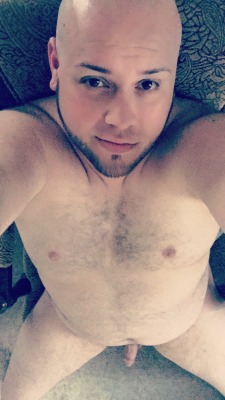zach181:  This bear was bored and horny earlier.