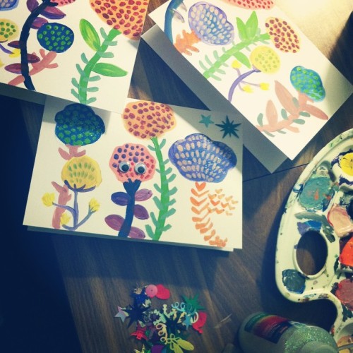 Inspired by coreena.tumblr.com/ art to make christmas cards for family &lt;3 Googly eyes 