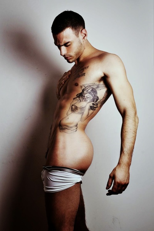https://male-dreams-blog.tumblr.com/post/118221506455