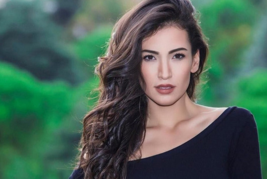 Cemre Melis Cinar Explore Tumblr Posts And Blogs Tumgir