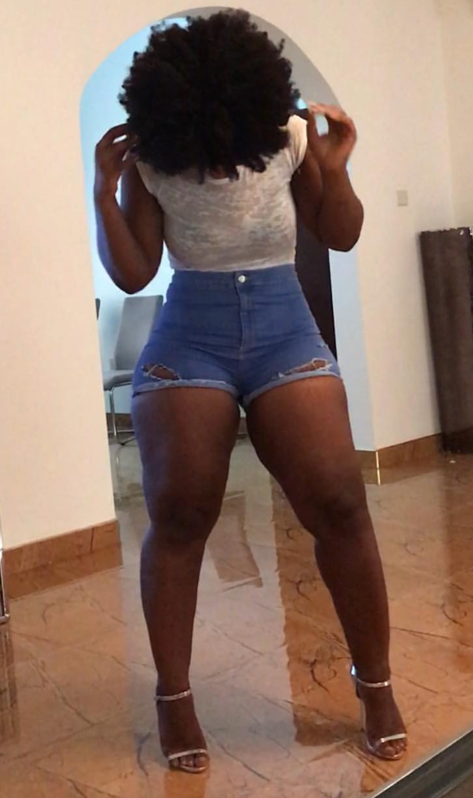 cg225:  Abidivabroni - Those Thighs
