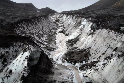 Ice & Ashes | Glacier Canyon by Kilian Schönberger KilianSchoenberger.de facebook.com/KilianScho