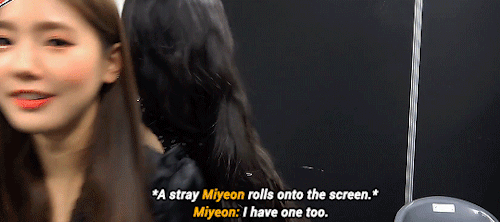 Miyeon And Shuhua Trying To Be Sexy