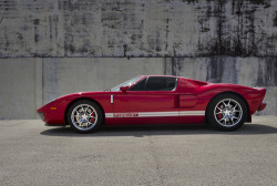 wonderfulcars:  automotivated:  FORD GT (by