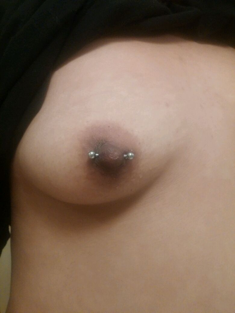 nqtqshqq:Guys my right boob is my favorite boob right now