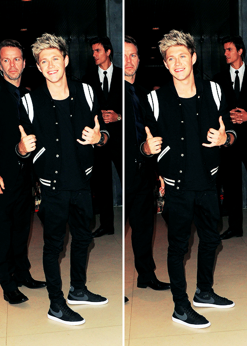 kryptoniall-deactivated20150613:  leaving the worldwide premiere of This Is Us. 