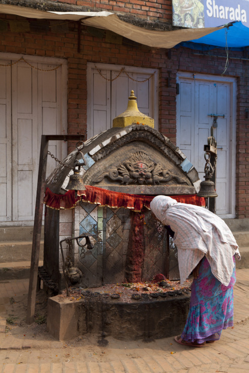 Keepers of tradition, women leave home in the early morning honoring the Gods in the temple and shri