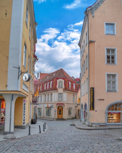 Tallinn - Estonia (by annajewels) www.instagram.com/annajewels/