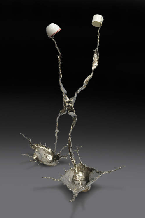 unicorn-meat-is-too-mainstream:  Yuanyang – Stainless Steel & Ceramic Sculptures by Johnson TSANG Chueng Shing 