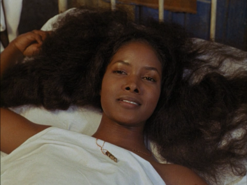 vintagewoc:Marpessa Dawn with Breno Mello in Black Orpheus (1959)