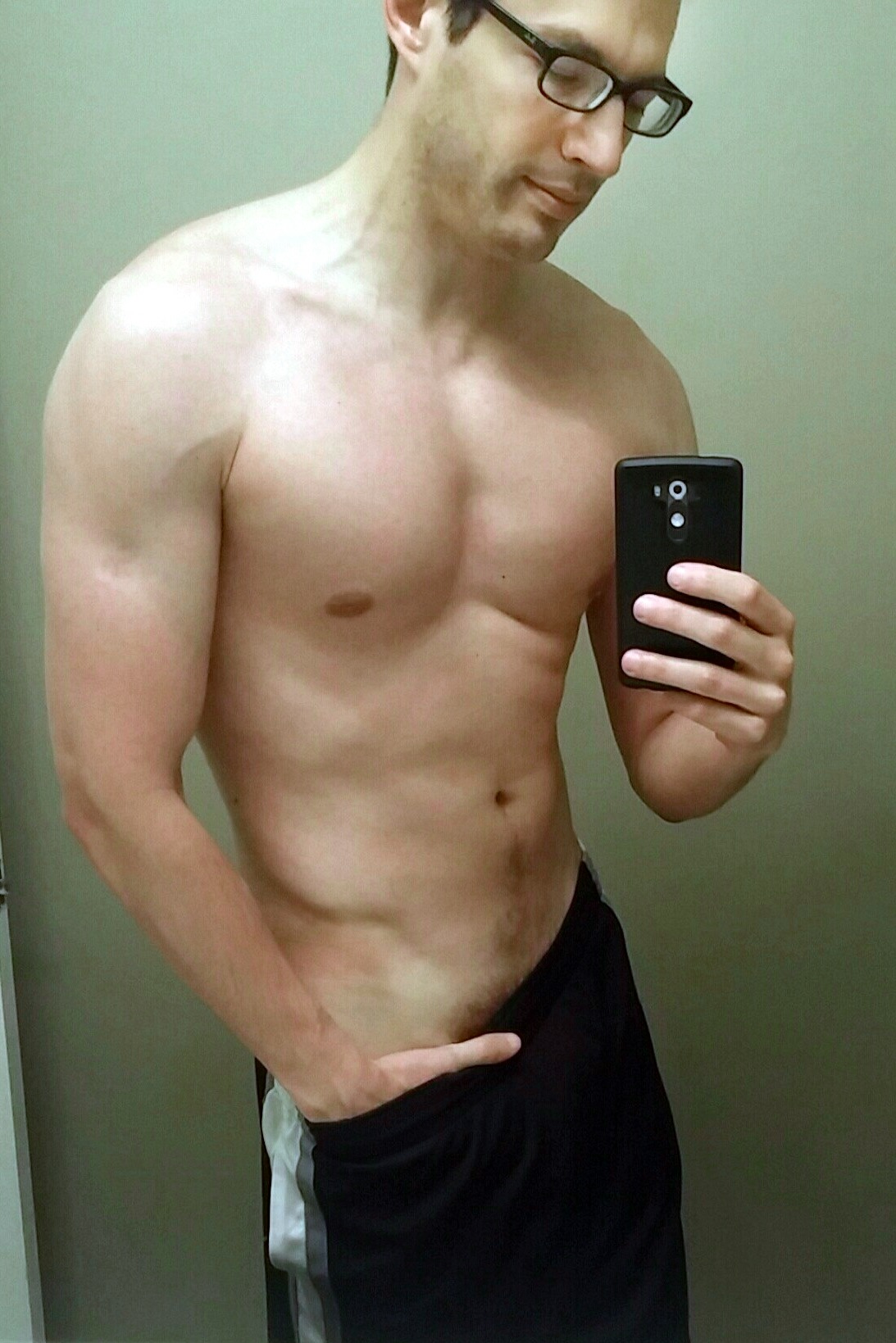 brainjock:  Southern Sexy!  This stud is 23, 6'1, from New Orleans and stays in shape