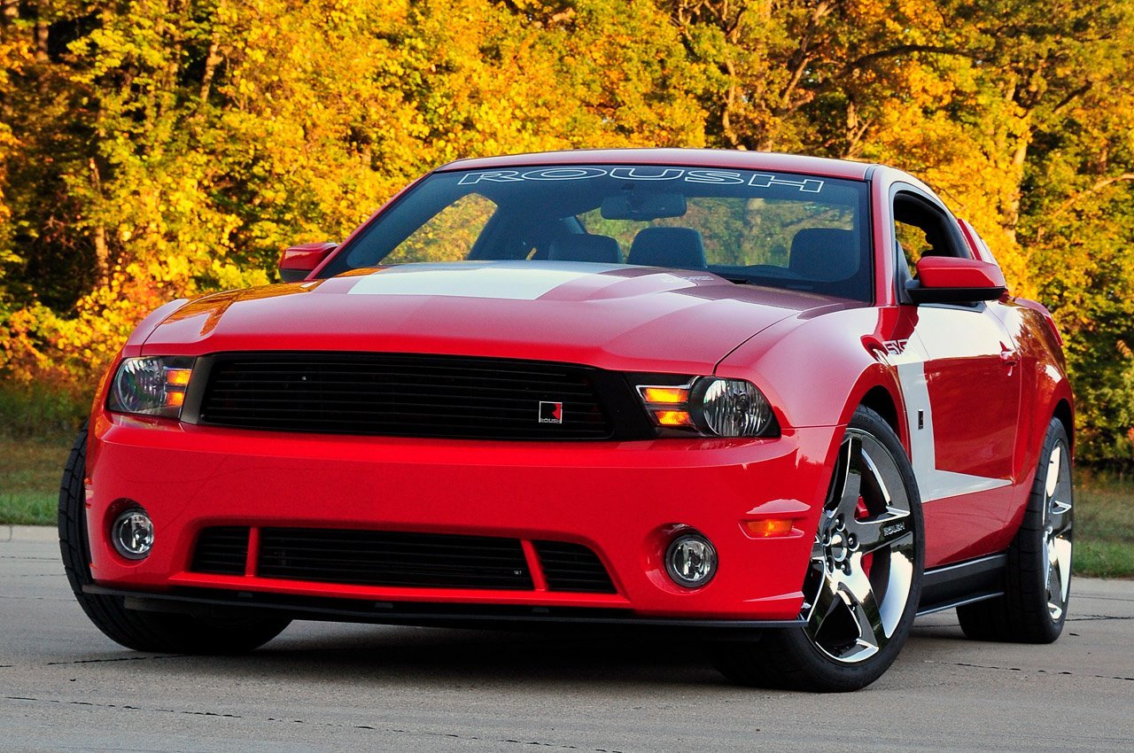 fuckyeahfordmustangs:  americanclassicmusclecars:  Muscle Cars…  Roush 5XR  Ford