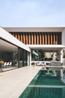 livingpursuit:Mediterranean Villa by Paz Gersh Architects