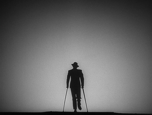  Double Indemnity – (1944) dir. Billy Wilder 