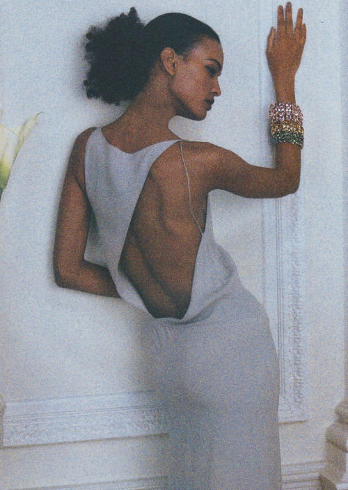 sadesmoothoperator: liya kebede for vogue december 2001