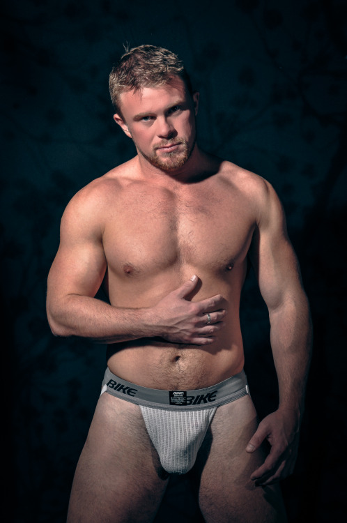 grindapony: For photos of real men follow: Grind A Pony grindapony.tumblr.com