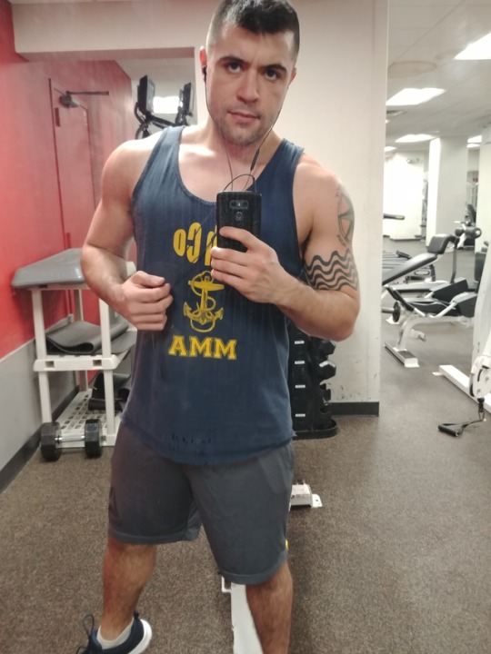 Sundays are to get swole