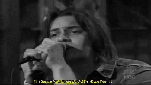 mmmbullshit:  The Strokes//Hard To Explain en We Heart It. 