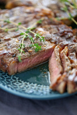 fattributes:  Garlic Herb Steak