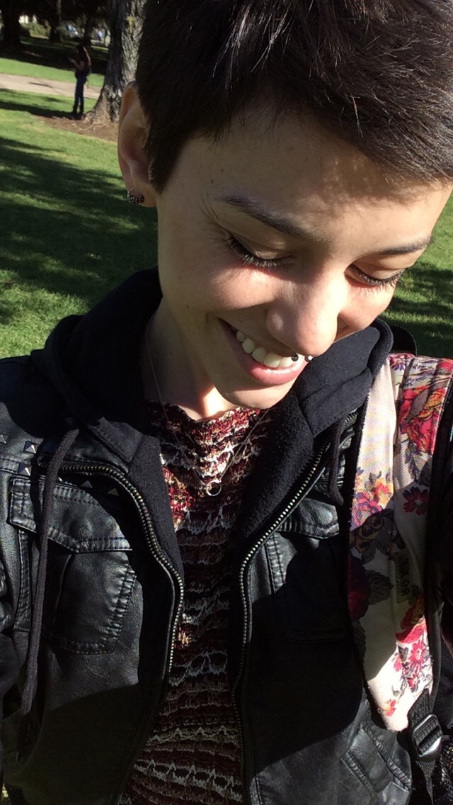 nerdy-sapphic-witch:  New hair  Ugh so cute!!