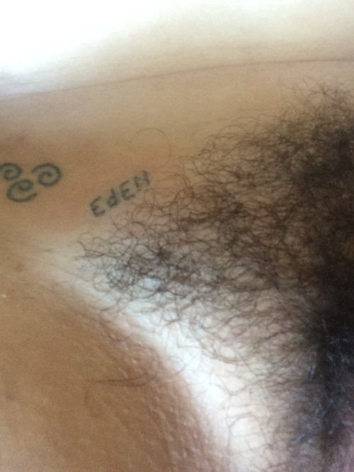 hairybeaverhunt:  Watch 100% FREE Hairy Pussy Videos HERE: http://bit.ly/1I7P0oA