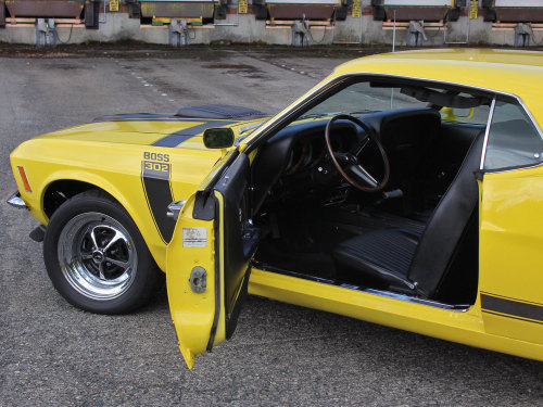 Porn parkplaceltd:  1970 Ford Mustang Boss 302. http://bit.ly/10Dex6j photos