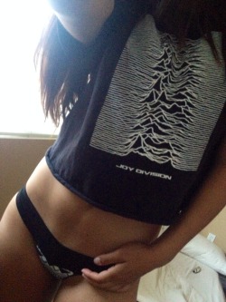 urban-realist:  Digging my new shirt