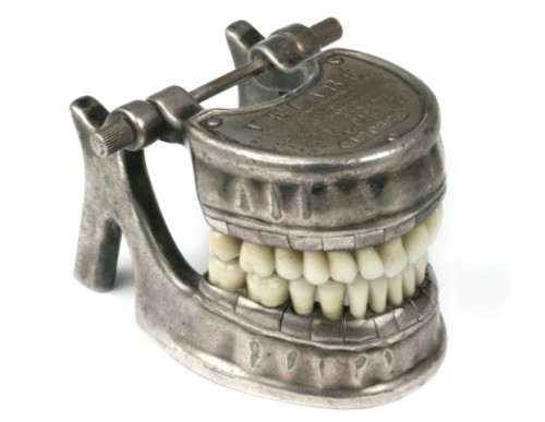 vintagemedical:  Antique dental model by Vecabé. The full set of teeth are made from enamel and would have been painstakingly crafted individually.Each one is secured to the mandible with brass pin and can be removed. They fit together perfectly to form