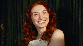 dawnofthedusk:Make Me Choose @ladyenys asked » Sansa Stark or Demelza Poldark @fieldsofpurpleflowers