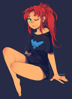 ya-ssui:  Starfire in Nightwing shirt is