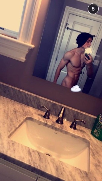 myperfectionnmyblog:  Nick Klokus Viner