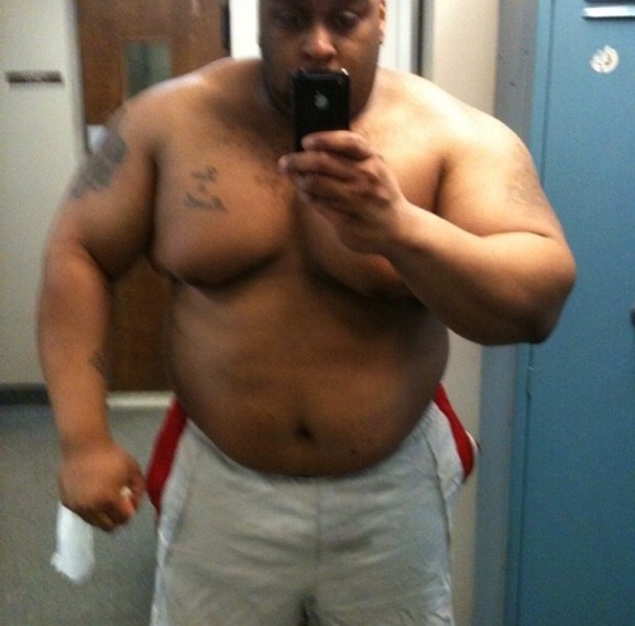 creamyguts773:  brazilblackbear:mybestbest:  Russell is show dick.  Massively sweet