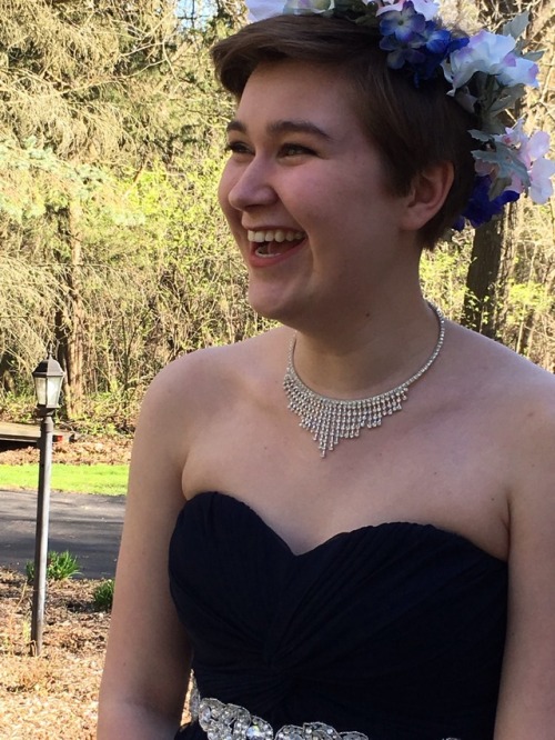 cynicalandgay:I’m a trash lesbian who made a flower crown for prom, so if @cryingmorrissey wants sel