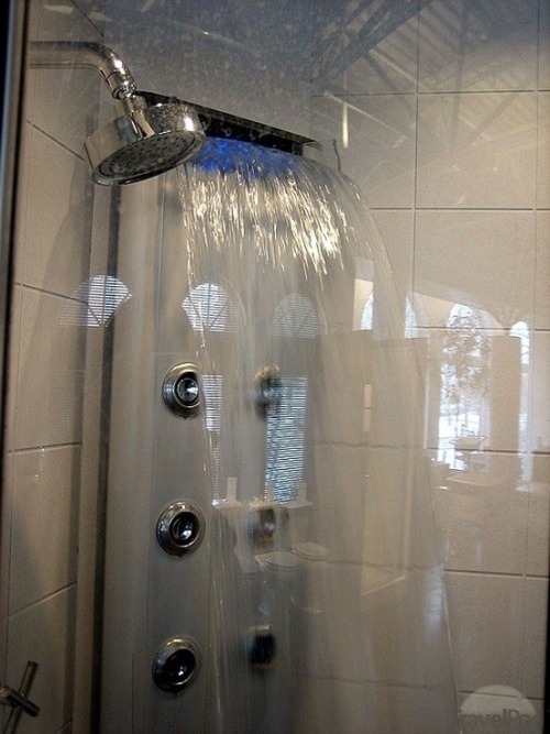 alltimebestfriend:  reallythisguyles:  jessycanhasblog:  ireneybeany:  reallifekink:  rootsmyroots:  i have a way higher standard for showers now  God.  Sweet Cheesus  Is there such a thing as shower porn? Cause this would be it.  I’ll have all of these