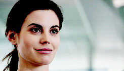 niall-horani-deactivated2014092:  Secret Service Agent Riley Neal in Intelligence 1x01 “Pilot”. 