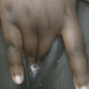 melanin-goldie:  Masturbation is a beautiful thing ✨😌