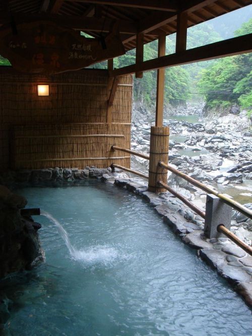 nakedsoul-s:Iya Onsen, Tokusima, Japan.