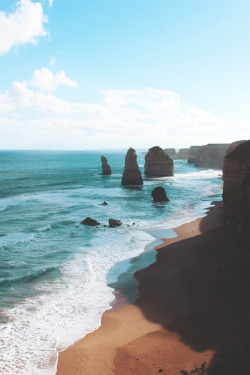 pwoered:  Twelve Apostles, Australia