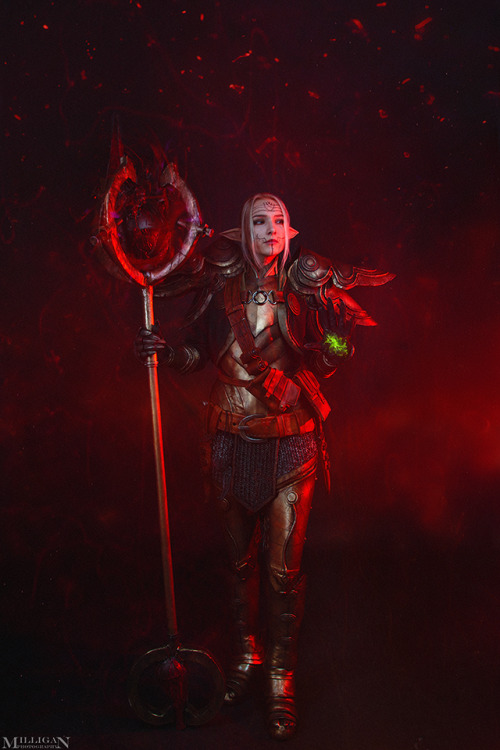 Dragon Age InquisitionInquisitor Lavellan by Keyveiphoto by me