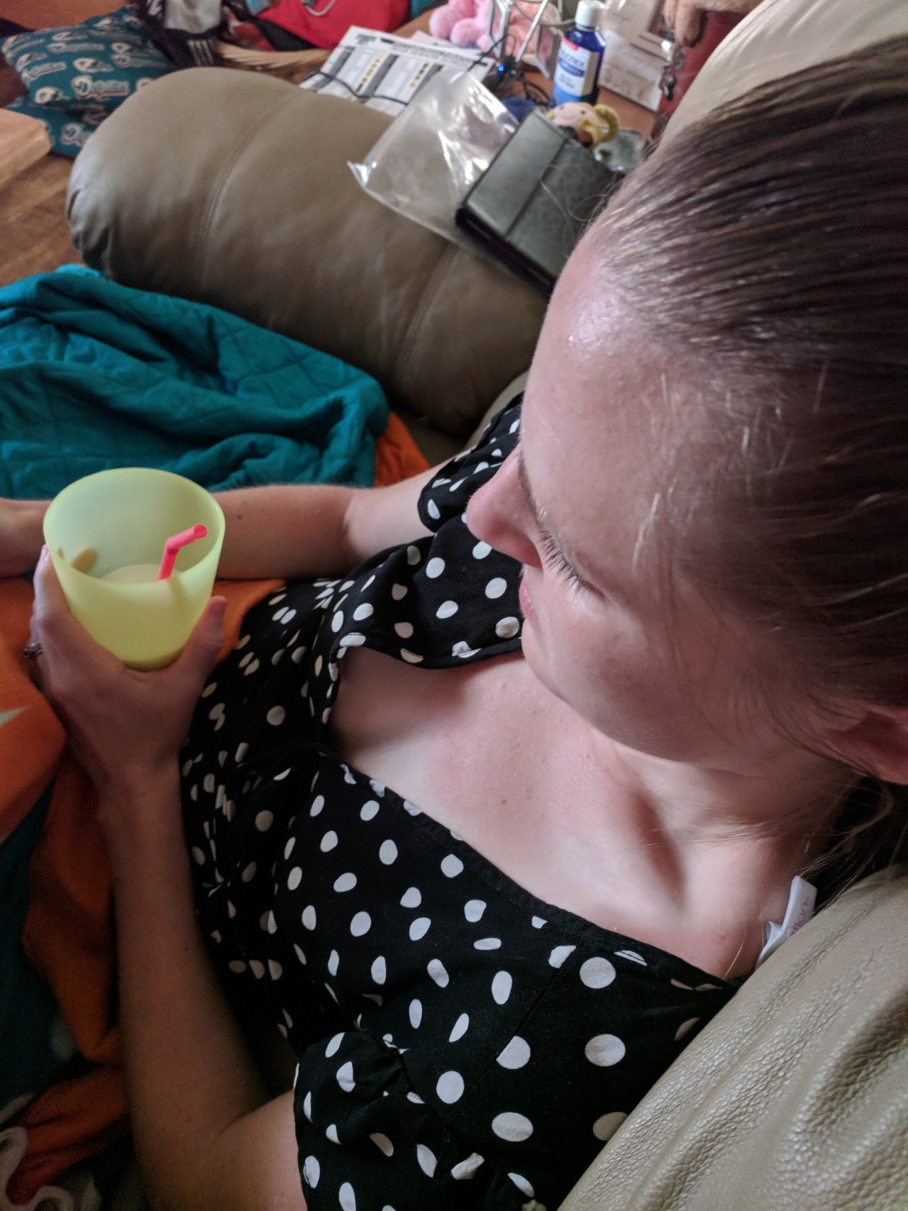 genobabyyeah:  My wife got a new dress, and I love it! Especially when she has no