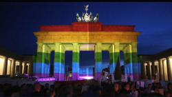 thediamondsheart: Congrats everybody!  Today on June 30th 2017 the parliament of the Federal Republic of Germany votes in favour of same-sex marriage.