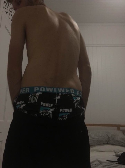 allaussiedude:Real fellas wear nothing but satin boxers. Fuckin hot submission from a satin bro.