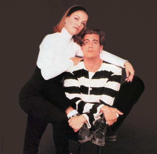 angelswouldnthelpyou:Sheryl Lee and Dana Ashbrook photographed by Firooz Zahedi