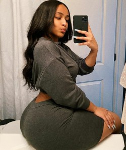princejazziedad:DeliciouslySexy. Curvy. Ethiopian Mami…… Ms Meskyk 🧡💙💚