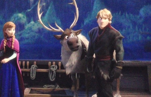 frozenmusings:ging-ler:im sorry but out of all the kristoff shots i think this is the hottest oneTho