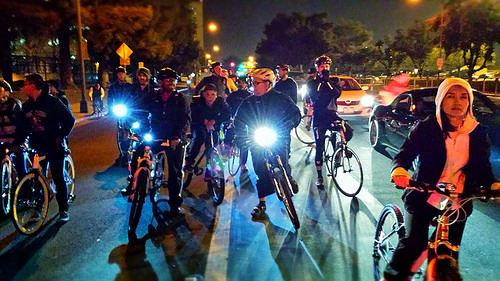bikesandgirlsandmacsandstuff: (via Cyclelicious » Bike Buddies for commuters)