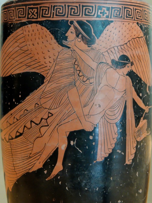 Eos (Dawn) carries off Cephalus.  Attic red-figure lekythos, attributed to the Oionokles Painter; ca