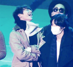 woneko:  Kibum and his little shy boy~ 