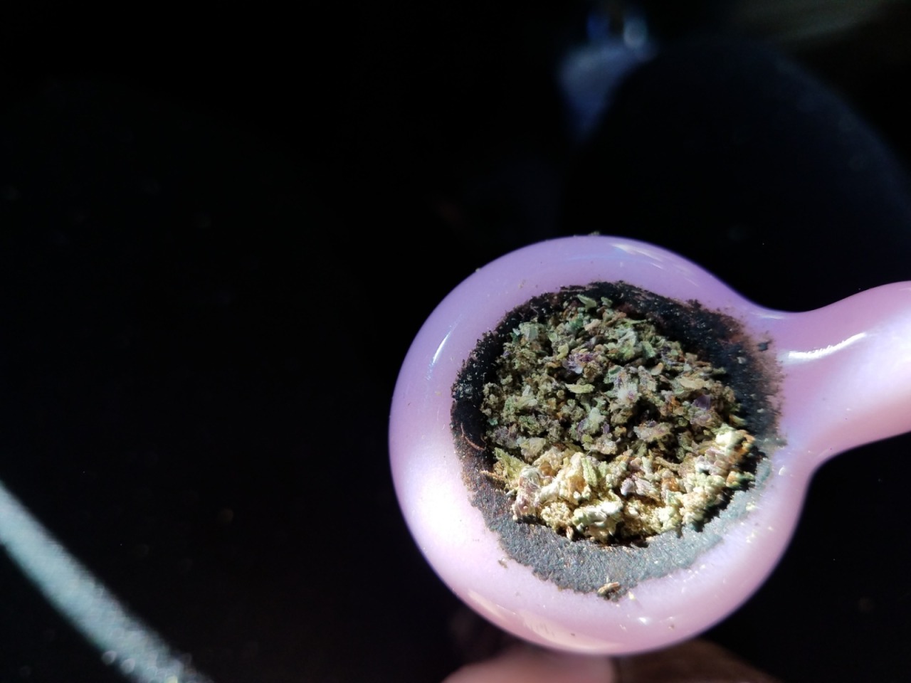 indica-illusions:  Two different kinds of bud &amp; kief topped underneath